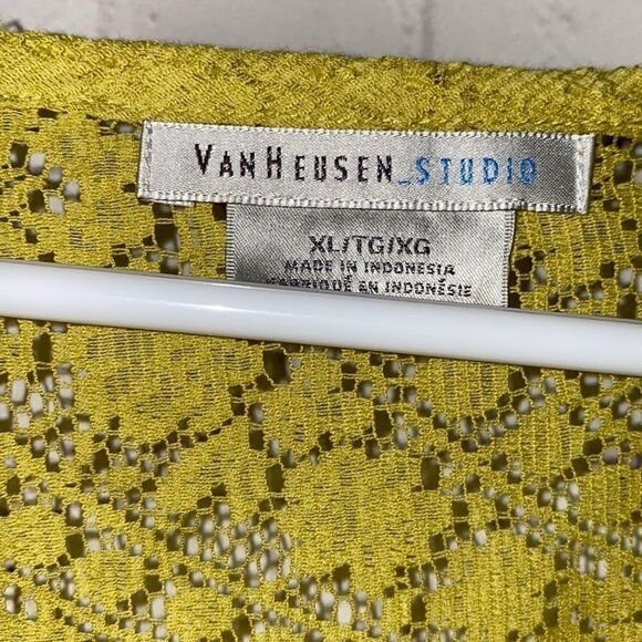 Van Heusen Tops   - Picture 3 of 3